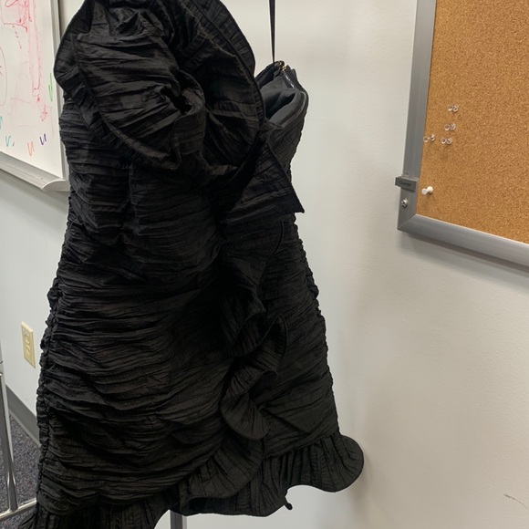 brenaya dress in black - Picture 1 of 4